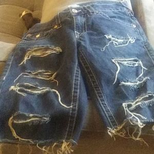 True Religion ripped and distressed shorts size 32